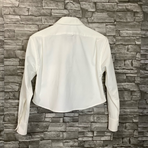 Black Iris  Button-up Top in White  (W334) - Picture 2 of 12